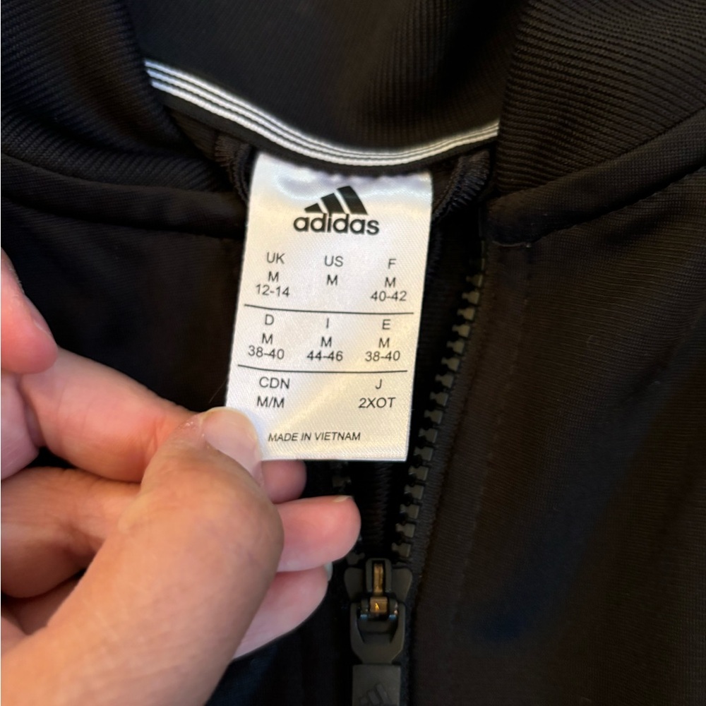 Adidas jacket - Picture 2 of 3